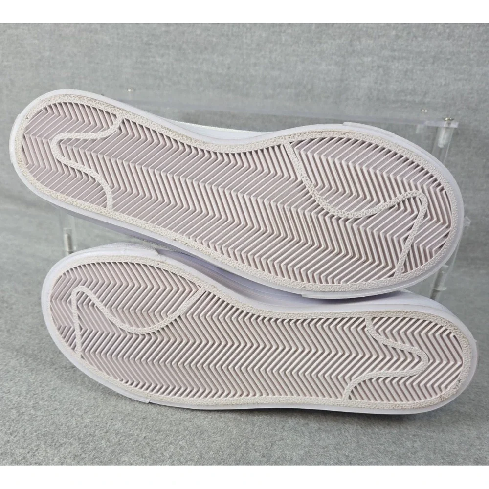 Nike Court Legacy Boys Size 5Y Sneakers Triple White‎ Leather Low Top NEW